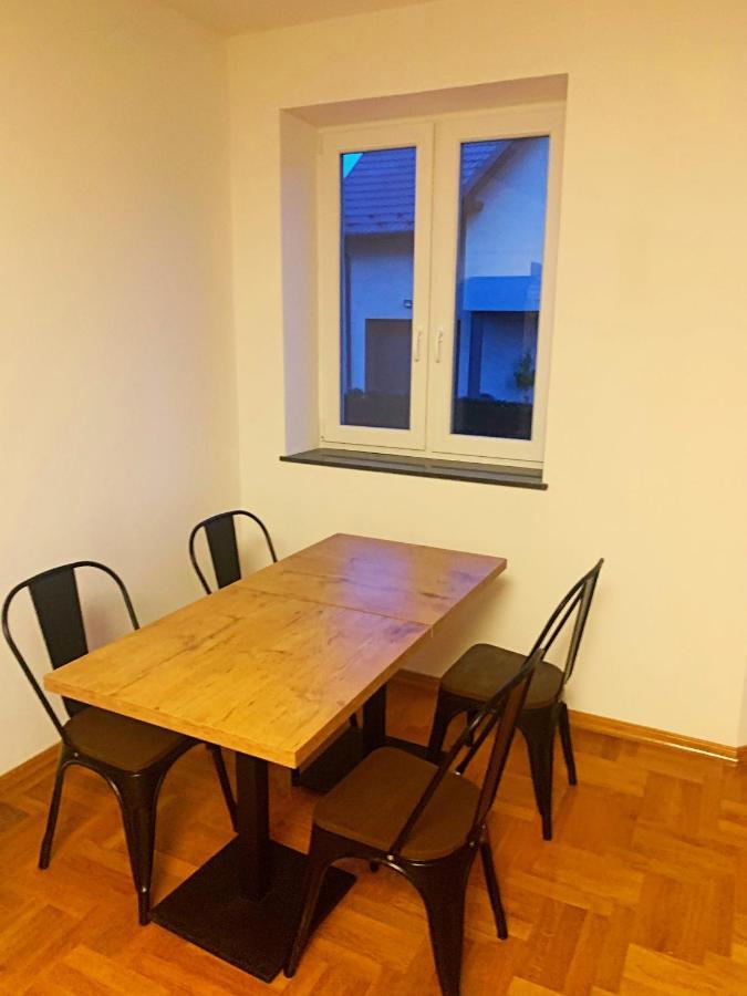 The Castle Suites & Apartment - Free Parking - (Adults Only) Красков Екстериор снимка