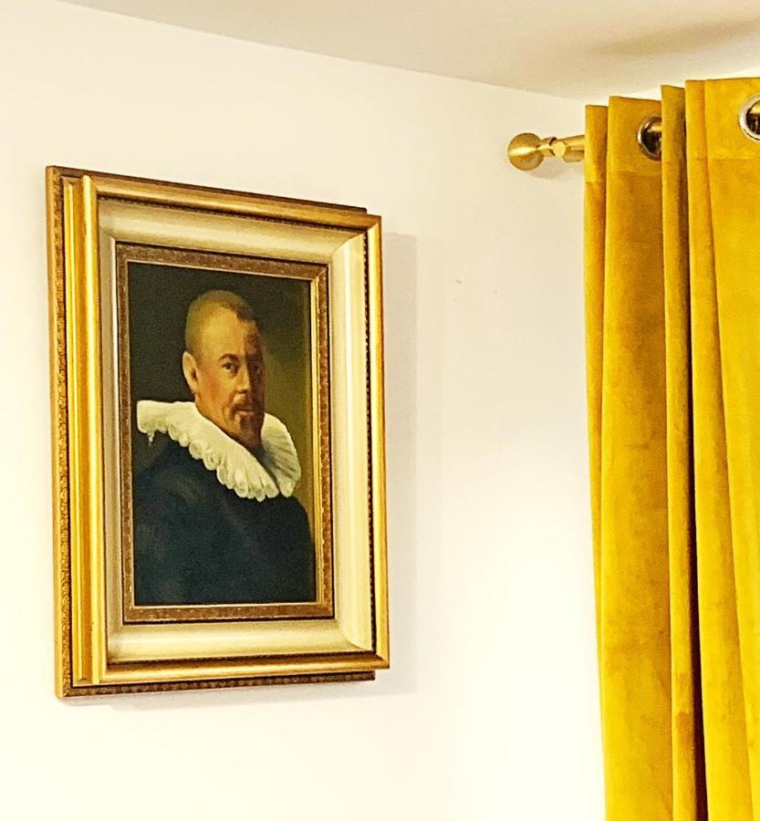 The Castle Suites & Apartment - Free Parking - (Adults Only) Красков Екстериор снимка