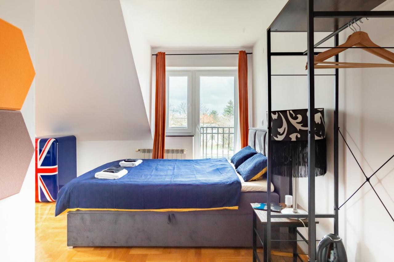 The Castle Suites & Apartment - Free Parking - (Adults Only) Красков Екстериор снимка