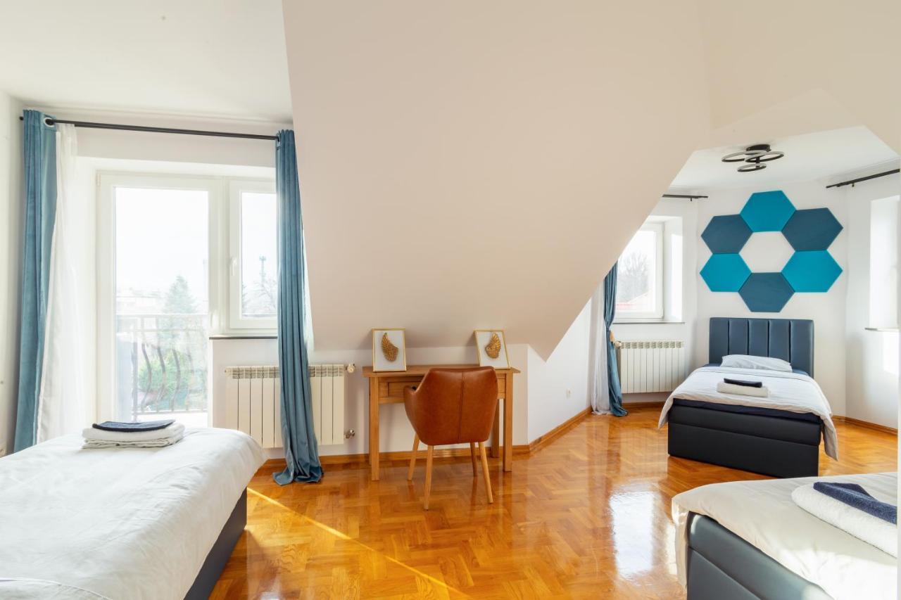 The Castle Suites & Apartment - Free Parking - (Adults Only) Красков Екстериор снимка