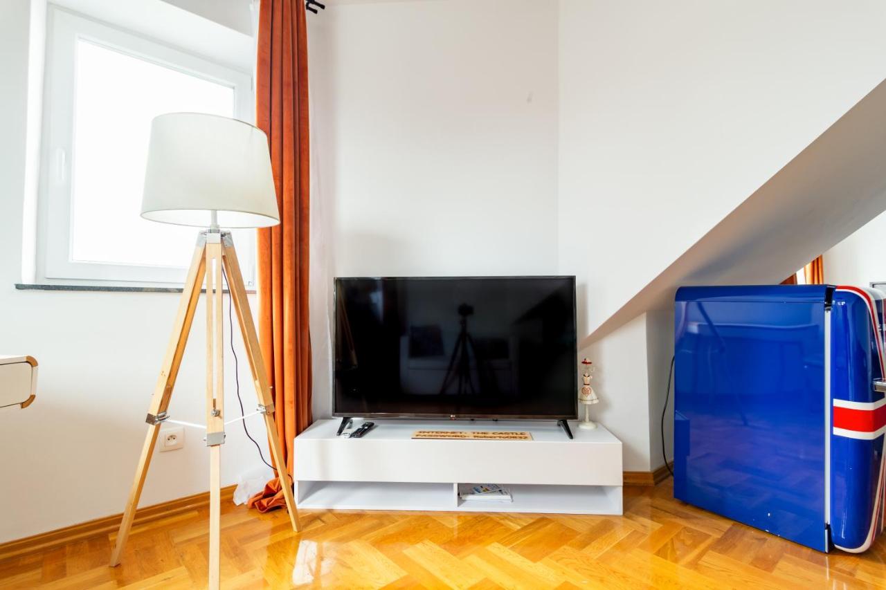 The Castle Suites & Apartment - Free Parking - (Adults Only) Красков Екстериор снимка