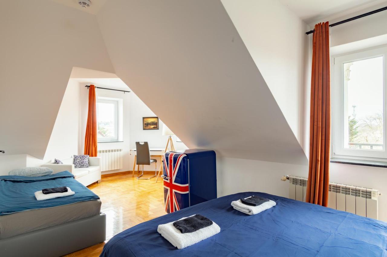 The Castle Suites & Apartment - Free Parking - (Adults Only) Красков Екстериор снимка