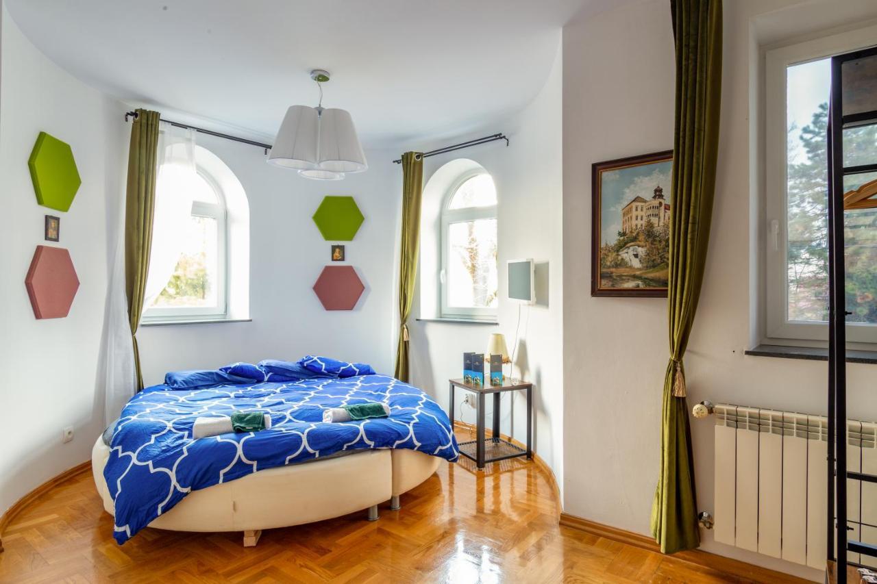 The Castle Suites & Apartment - Free Parking - (Adults Only) Красков Екстериор снимка