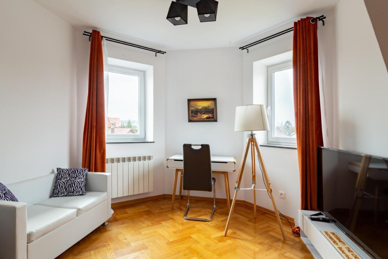 The Castle Suites & Apartment - Free Parking - (Adults Only) Красков Екстериор снимка