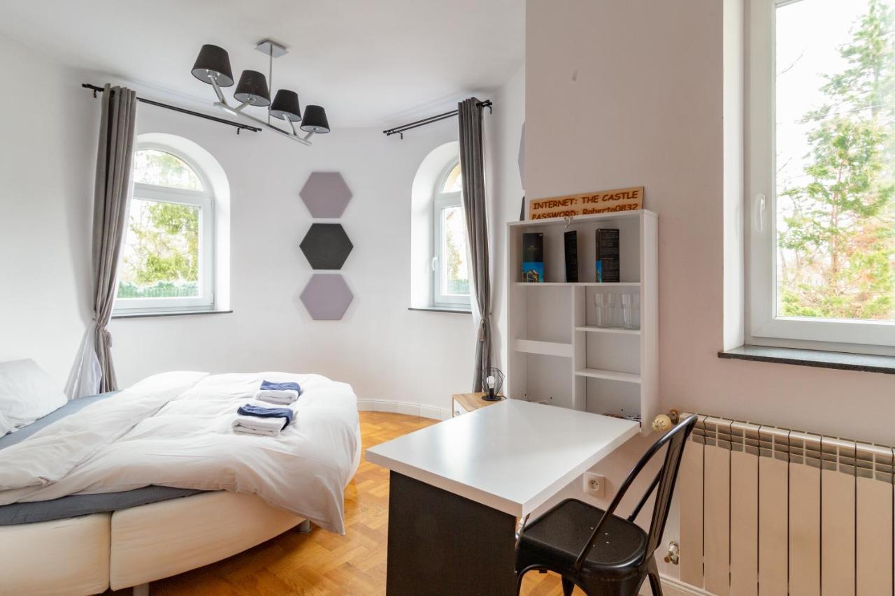 The Castle Suites & Apartment - Free Parking - (Adults Only) Красков Екстериор снимка