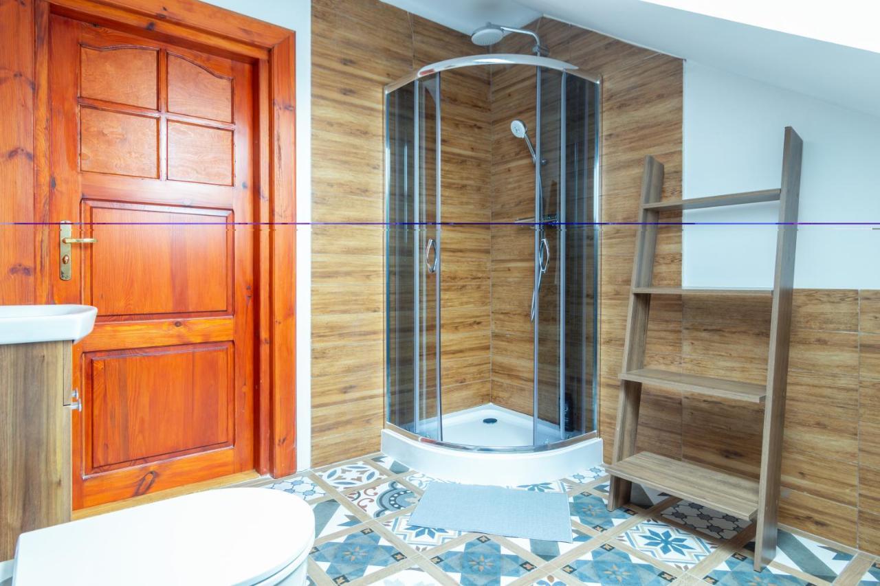 The Castle Suites & Apartment - Free Parking - (Adults Only) Красков Екстериор снимка