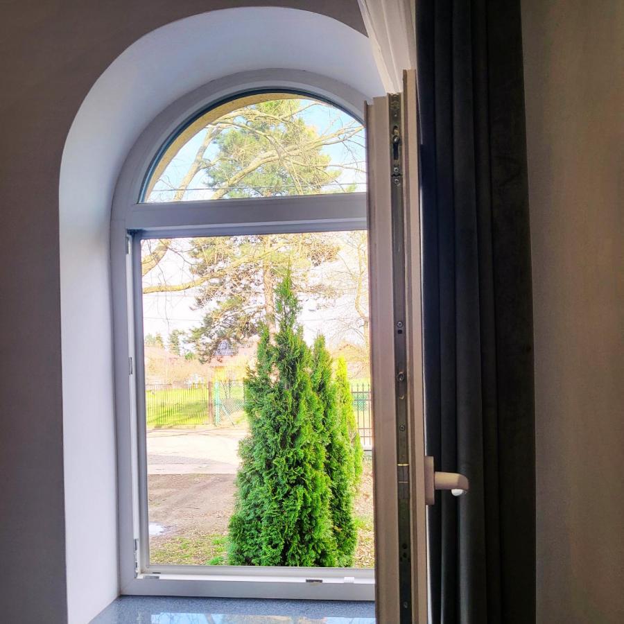The Castle Suites & Apartment - Free Parking - (Adults Only) Красков Екстериор снимка